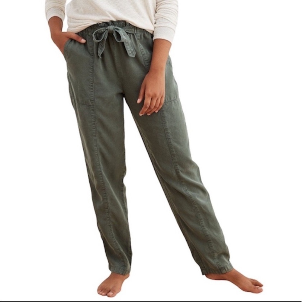 NEW Aerie Green Pants